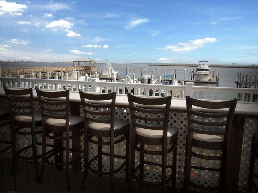 Tavern On The Bay Hotel - Frank Sinatra Suite Somers Point Eksteriør bilde